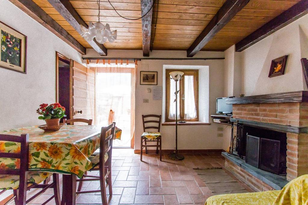 Agriturismo La Calamaia Gorfigliano Exterior photo